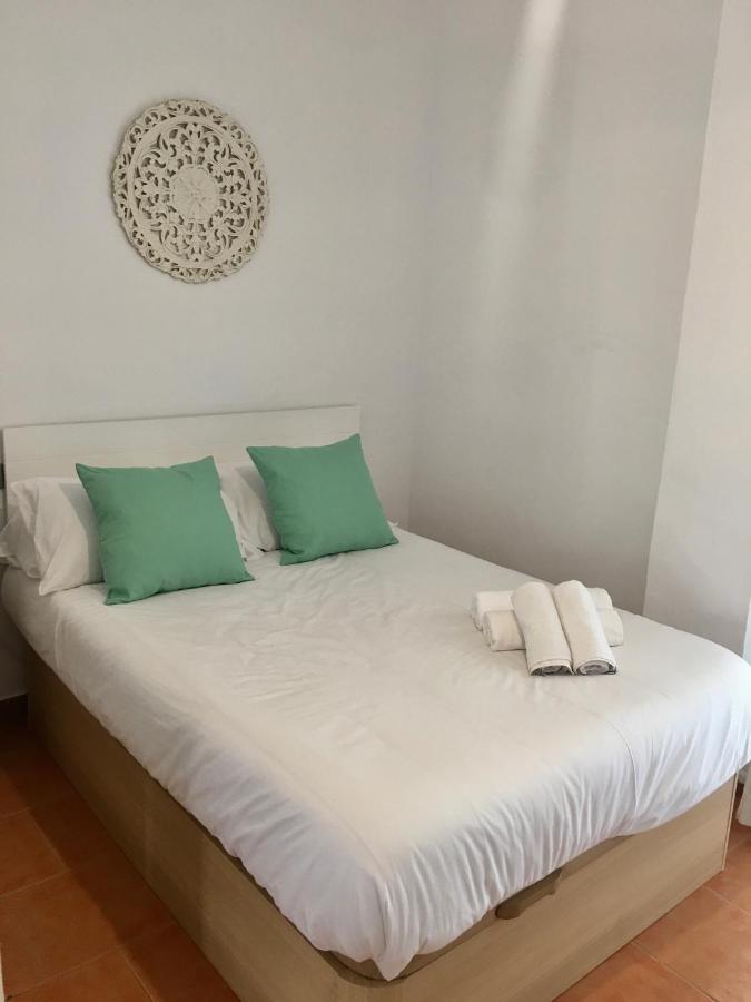דירות Apartamento Carole Playa Bajondillo Torremolinos Beach - Playa A 30 Segundos - Wifi - Parking - Terraza מראה חיצוני תמונה